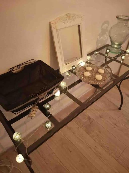 Charmant Appartement Au Calme Bourg-en-Bresse Ngoại thất bức ảnh